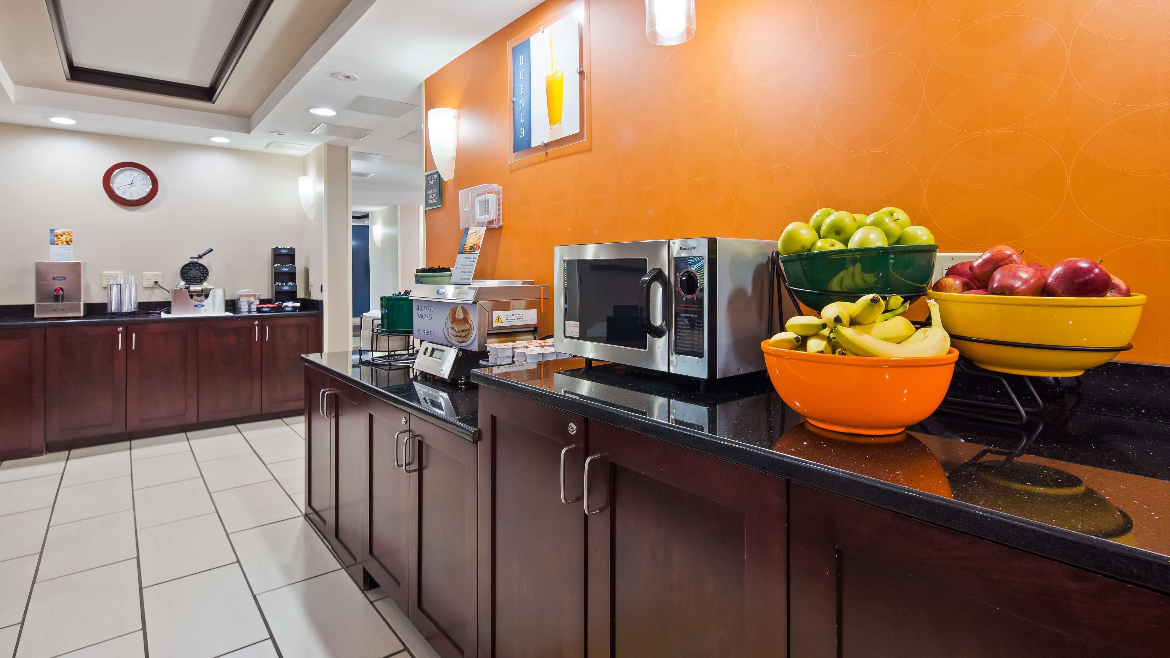 Best Western Plus Keene Hotel Ngoại thất bức ảnh