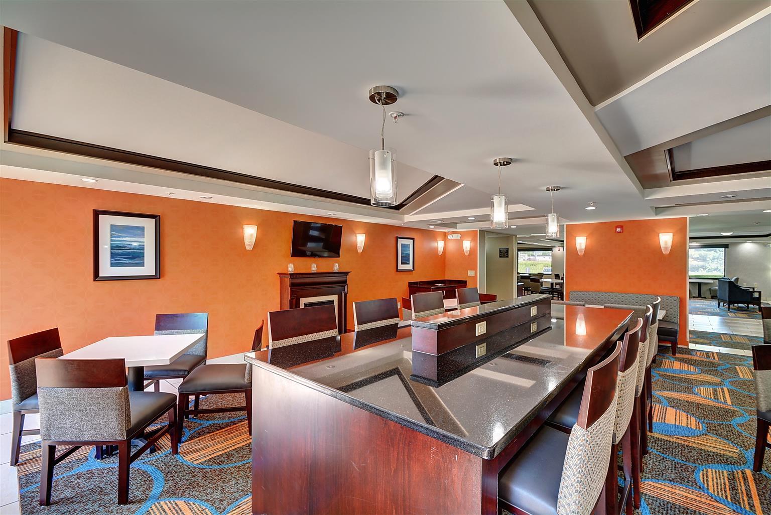 Best Western Plus Keene Hotel Ngoại thất bức ảnh
